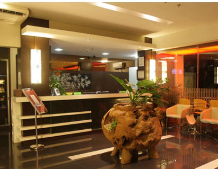 Bamboo Inn Hotel & Cafe Cakarta Dış mekan fotoğraf