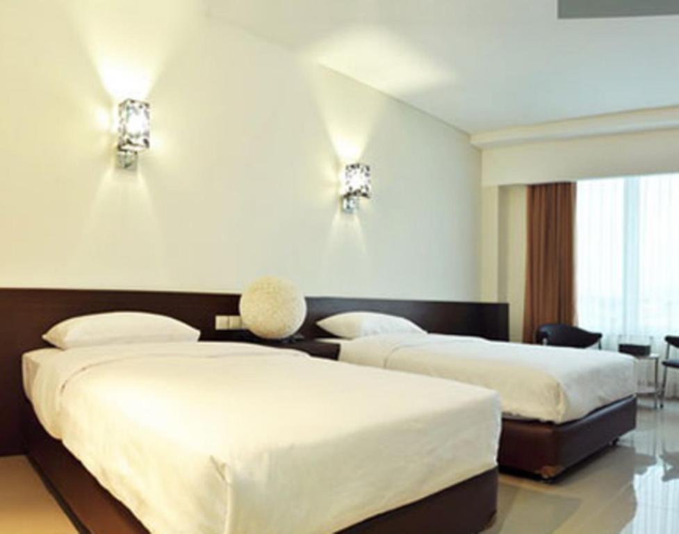 Bamboo Inn Hotel & Cafe Cakarta Dış mekan fotoğraf