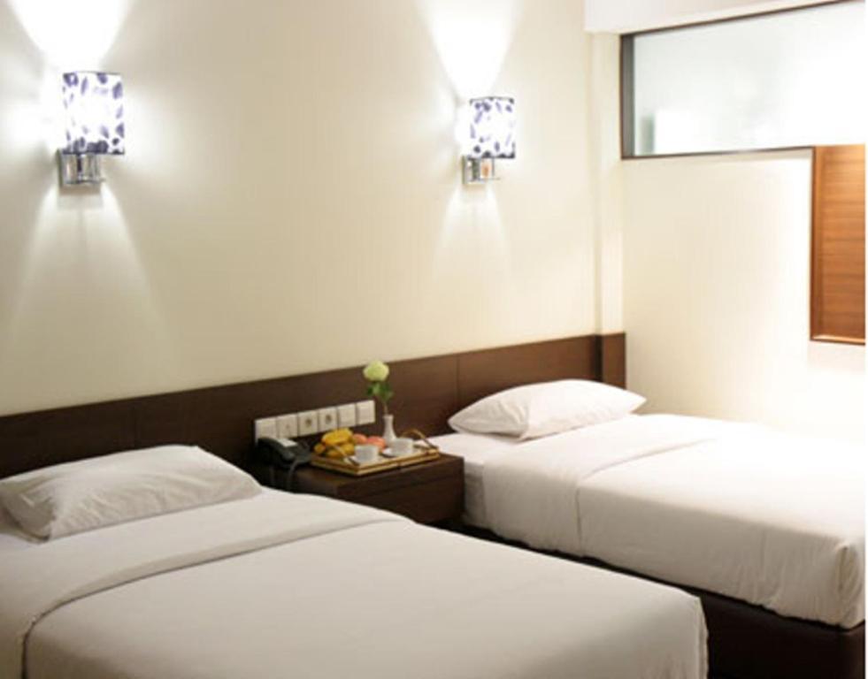 Bamboo Inn Hotel & Cafe Cakarta Dış mekan fotoğraf