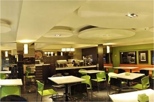 Bamboo Inn Hotel & Cafe Cakarta Dış mekan fotoğraf